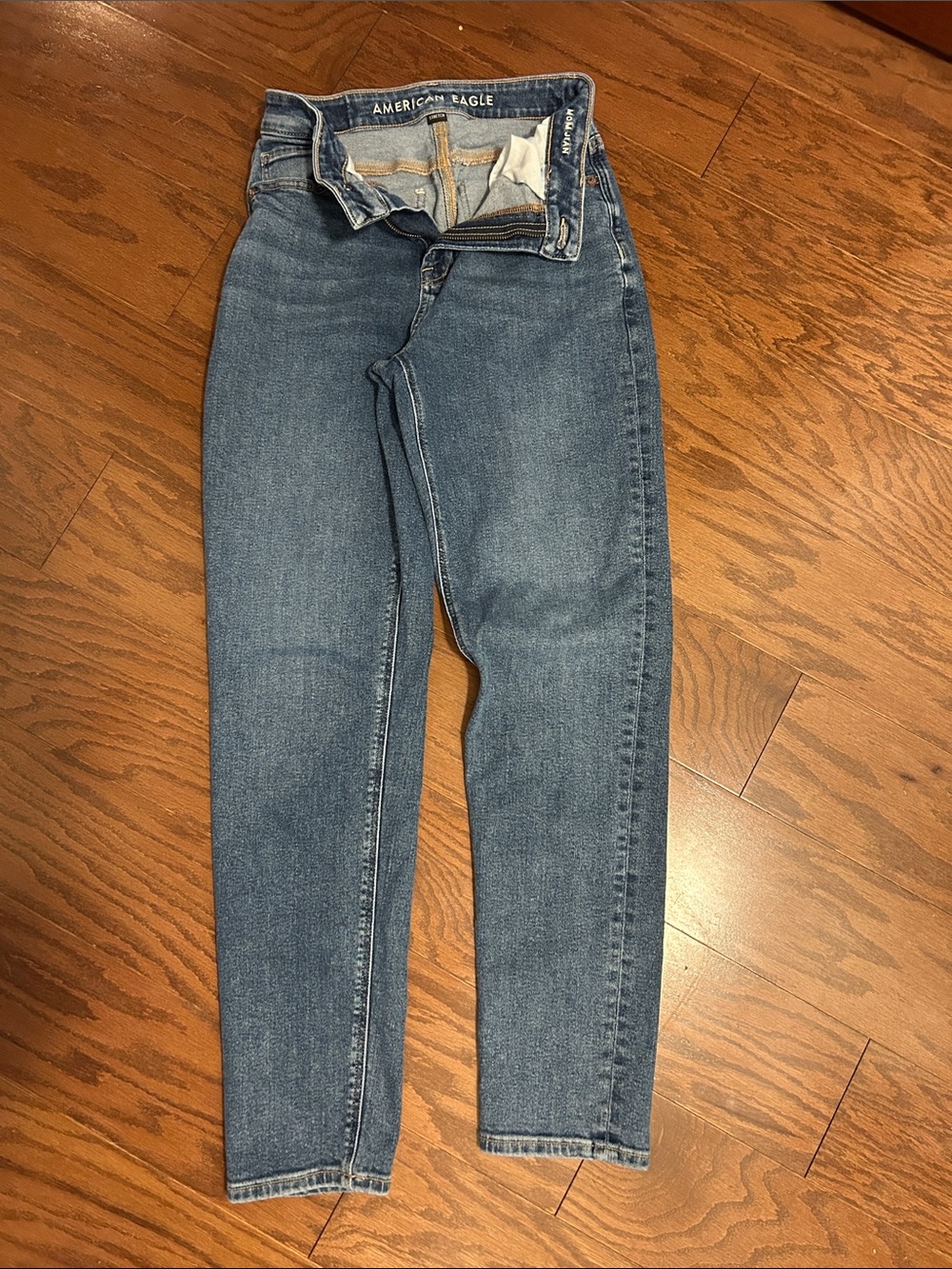 American Eagle Outfitters Medium Blue High-Rise Skinny Jeans